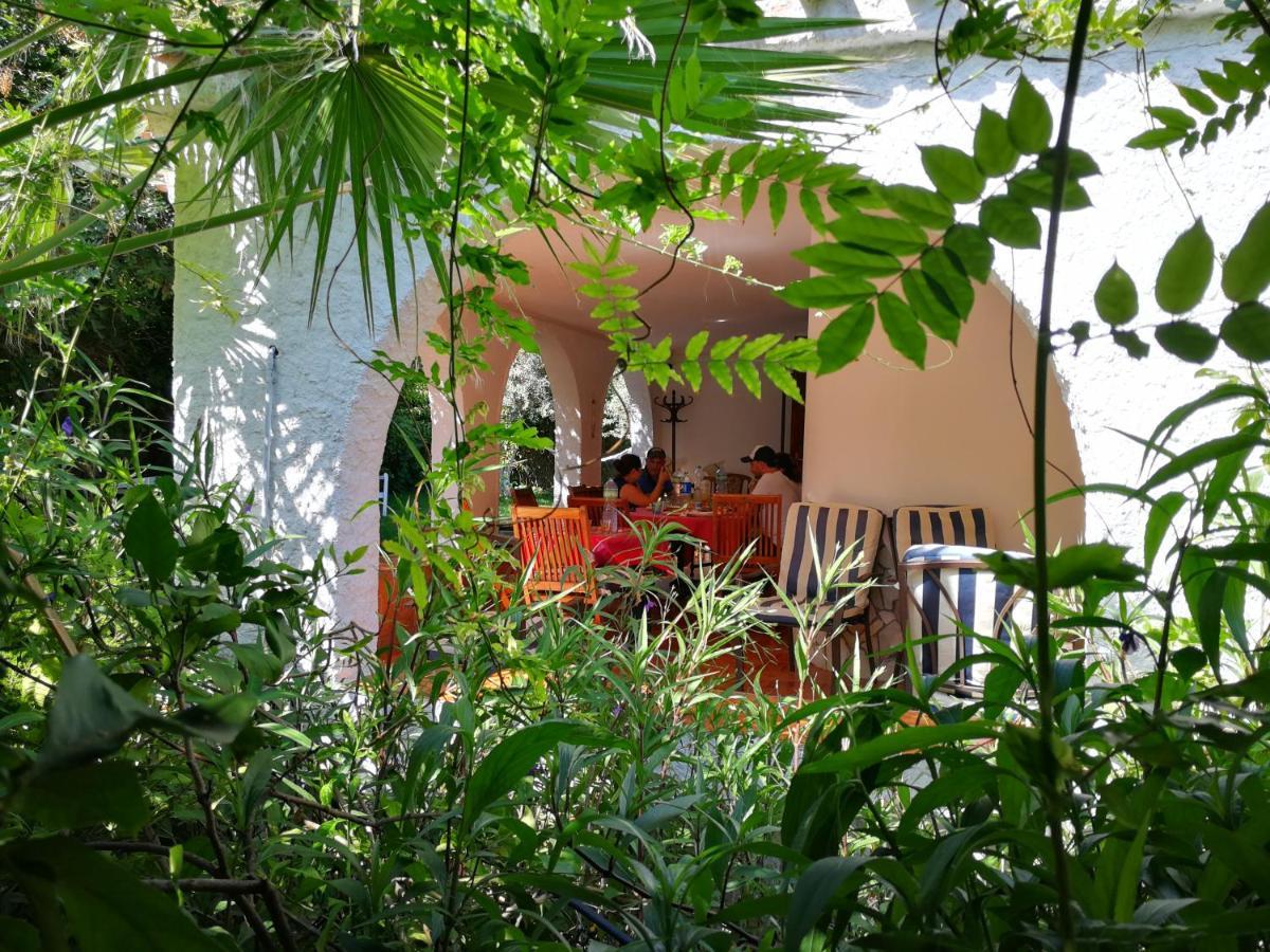 Villa Murgia Solanas  Exterior photo